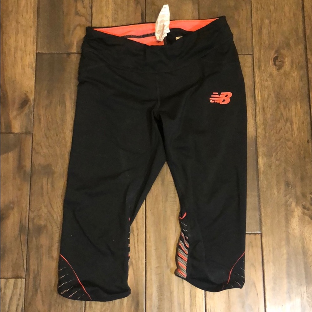 NEW BALANCE cropped leggings